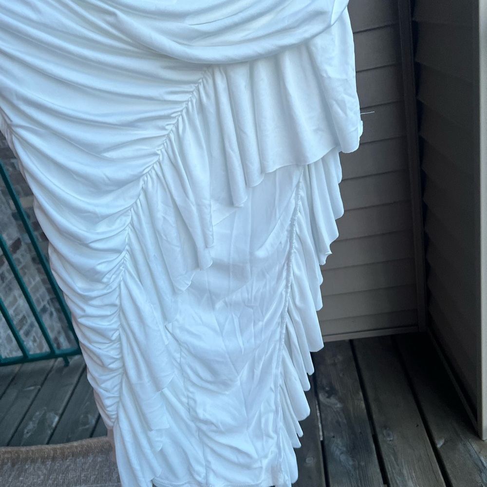 π Elegant White Sleeveless Stretchy Frilly Dress Size L - Picture 9 of 13